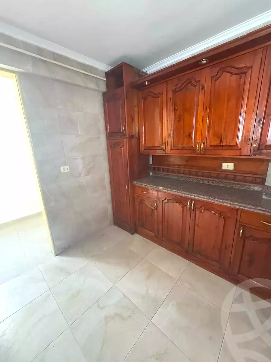 https://aqarmap.com.eg/en/listing/7230813-for-sale-alexandria-zezenia-ibrahim-el-attar-st