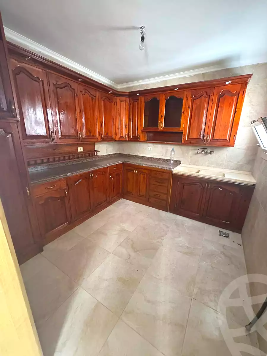https://aqarmap.com.eg/en/listing/7230813-for-sale-alexandria-zezenia-ibrahim-el-attar-st