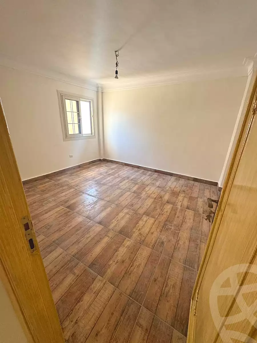 https://aqarmap.com.eg/en/listing/7230813-for-sale-alexandria-zezenia-ibrahim-el-attar-st