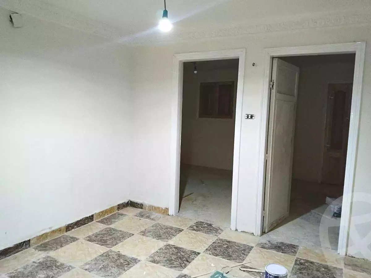 https://aqarmap.com.eg/ar/listing/7233785-for-sale-cairo-helwan-el-shareaa-el-sharby-st