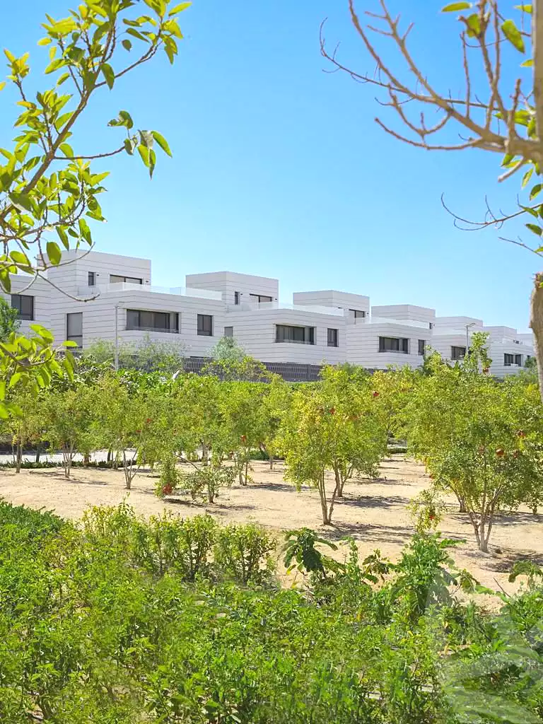 https://aqarmap.com.eg/ar/listing/7233978-for-sale-cairo-el-shorouk-compounds-al-burouj-compound-imkan