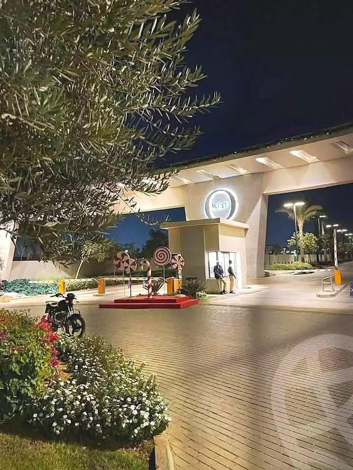 https://aqarmap.com.eg/ar/listing/7233835-for-sale-cairo-6th-of-october-hadaeq-october-compounds-o-west-club-yard-o-west