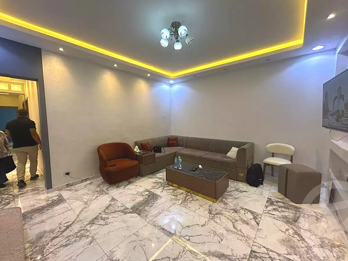 https://aqarmap.com.eg/en/listing/7234139-for-rent-cairo-new-cairo-compounds-hyde-park-centre-ville-hyde-park