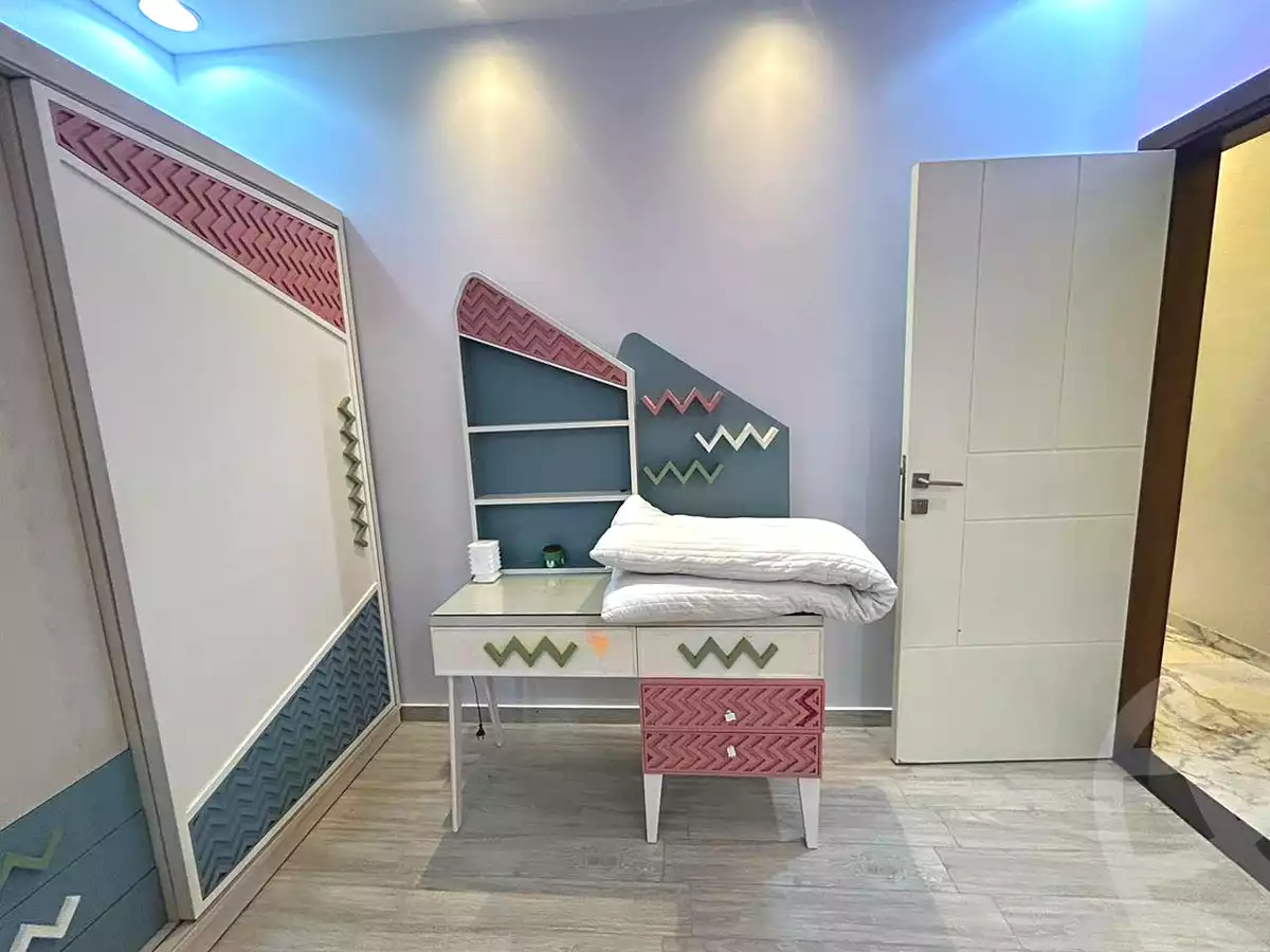 https://aqarmap.com.eg/en/listing/7234139-for-rent-cairo-new-cairo-compounds-hyde-park-centre-ville-hyde-park
