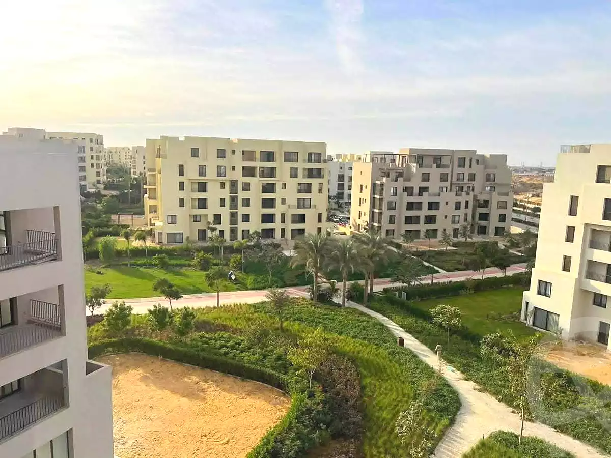 https://aqarmap.com.eg/ar/listing/7234138-for-sale-cairo-6th-of-october-hadaeq-october-compounds-o-west-club-yard-o-west