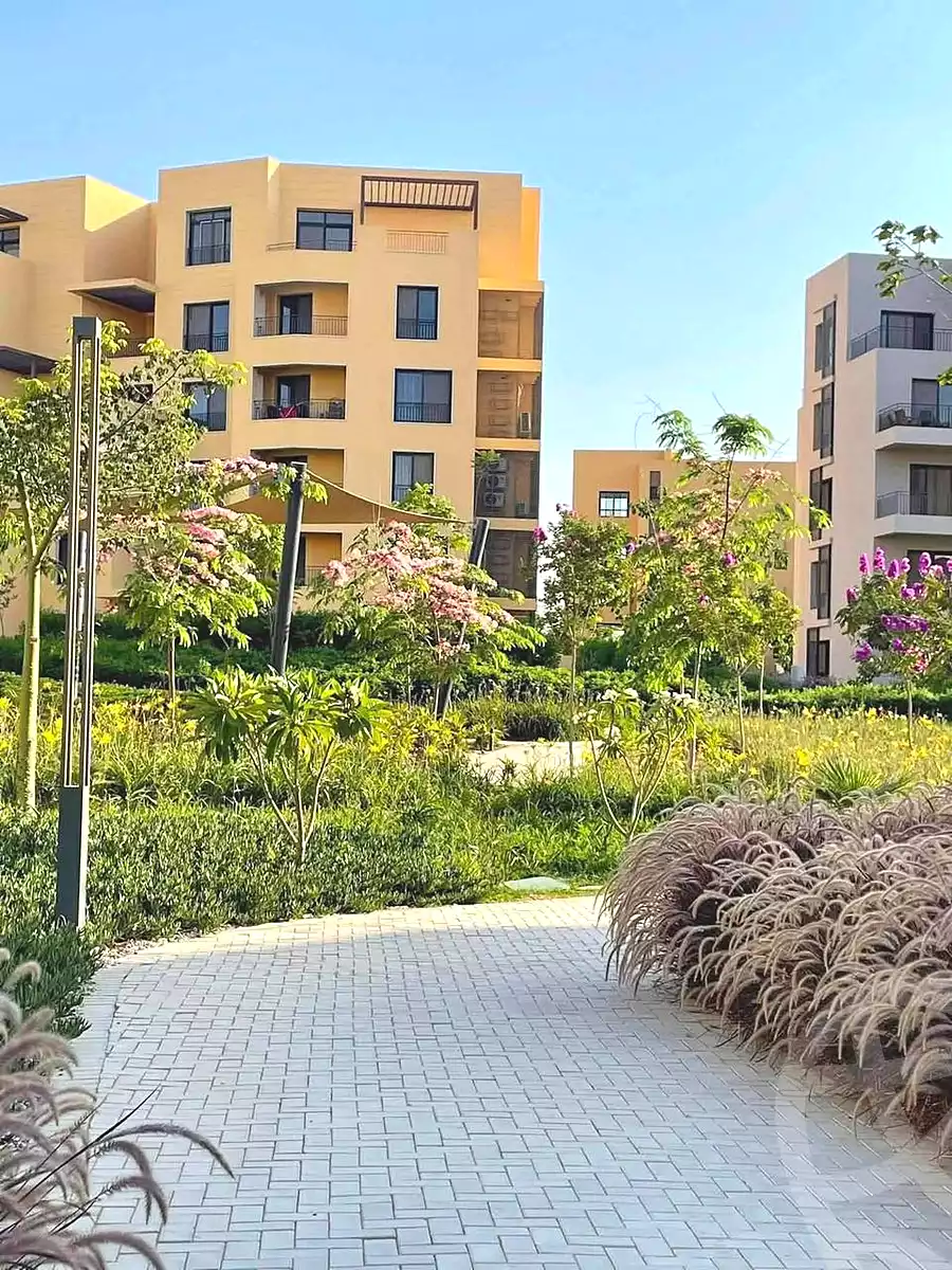 https://aqarmap.com.eg/ar/listing/7234138-for-sale-cairo-6th-of-october-hadaeq-october-compounds-o-west-club-yard-o-west