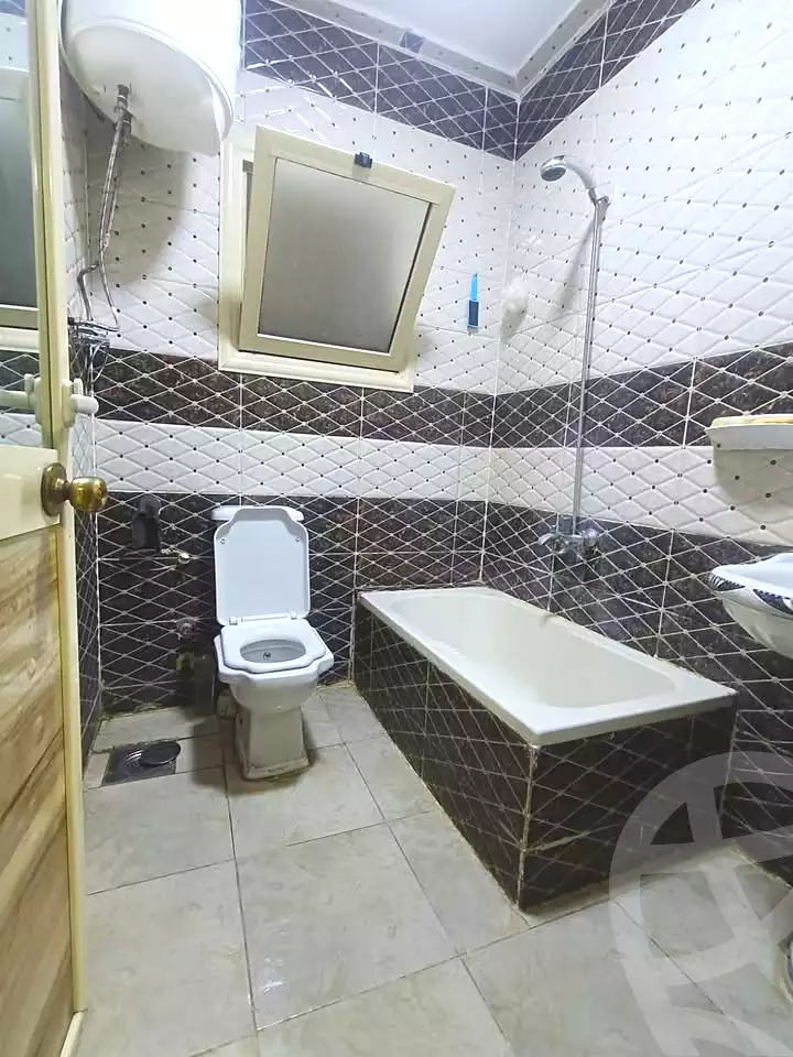 https://aqarmap.com.eg/ar/listing/7234612-for-sale-alexandria-al-agamy-lbytsh-al-samalehy-2-st