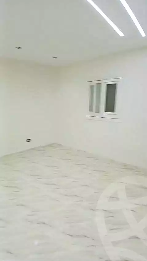 https://aqarmap.com.eg/ar/listing/7234846-for-sale-alexandria-alexandria-marsa-matrouh-rd