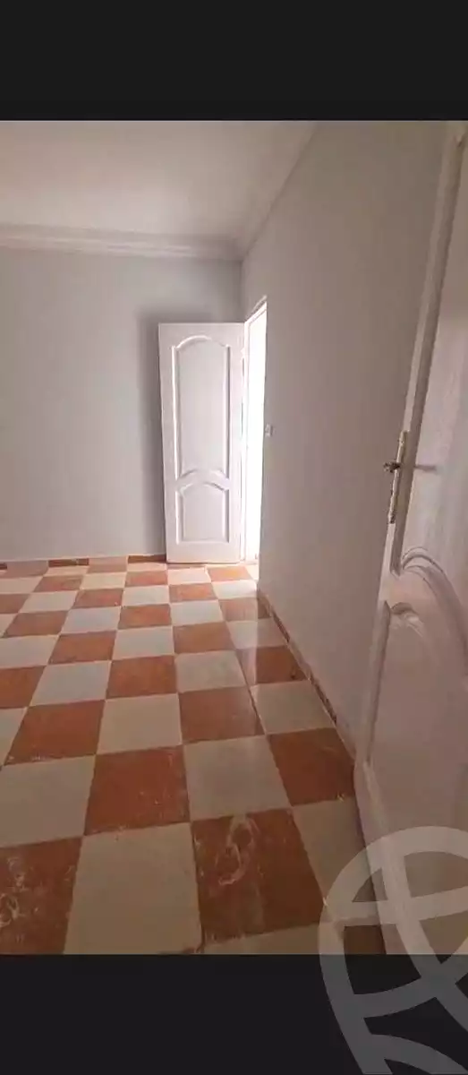 https://aqarmap.com.eg/en/listing/7235033-for-sale-cairo-faisal-kafr-tohormos-queen-nazli-st
