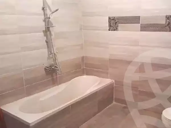 https://aqarmap.com.eg/ar/listing/7235156-for-rent-cairo-ain-shams-jsr-lswys