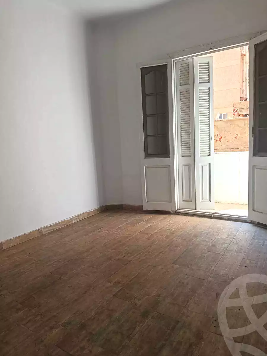 https://aqarmap.com.eg/ar/listing/7235228-for-sale-alexandria-camp-cesar