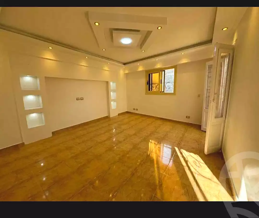 https://aqarmap.com.eg/ar/listing/7235488-for-sale-alexandria-sydy-bshr-sydy-bshr-bhry-shr-mhmwd-l-yswy