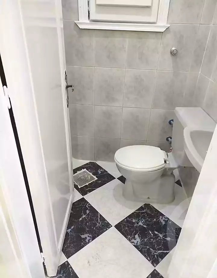 https://aqarmap.com.eg/en/listing/7235576-for-sale-alexandria-al-agamy-shataa-el-nakheel