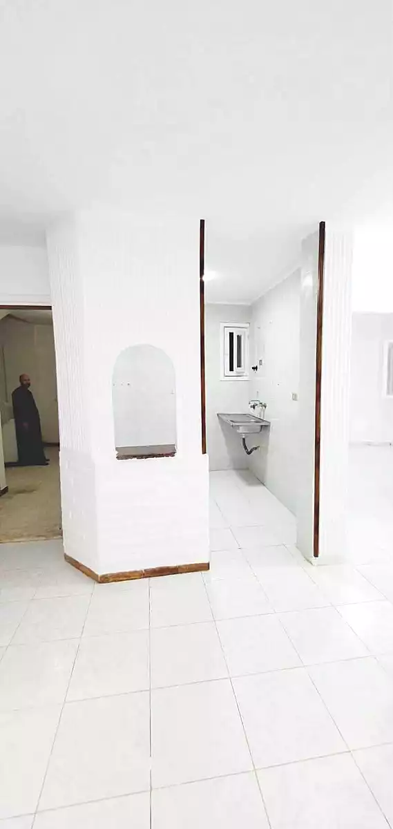 https://aqarmap.com.eg/en/listing/7235919-for-sale-alexandria-al-agamy-shataa-el-nakheel-street-10