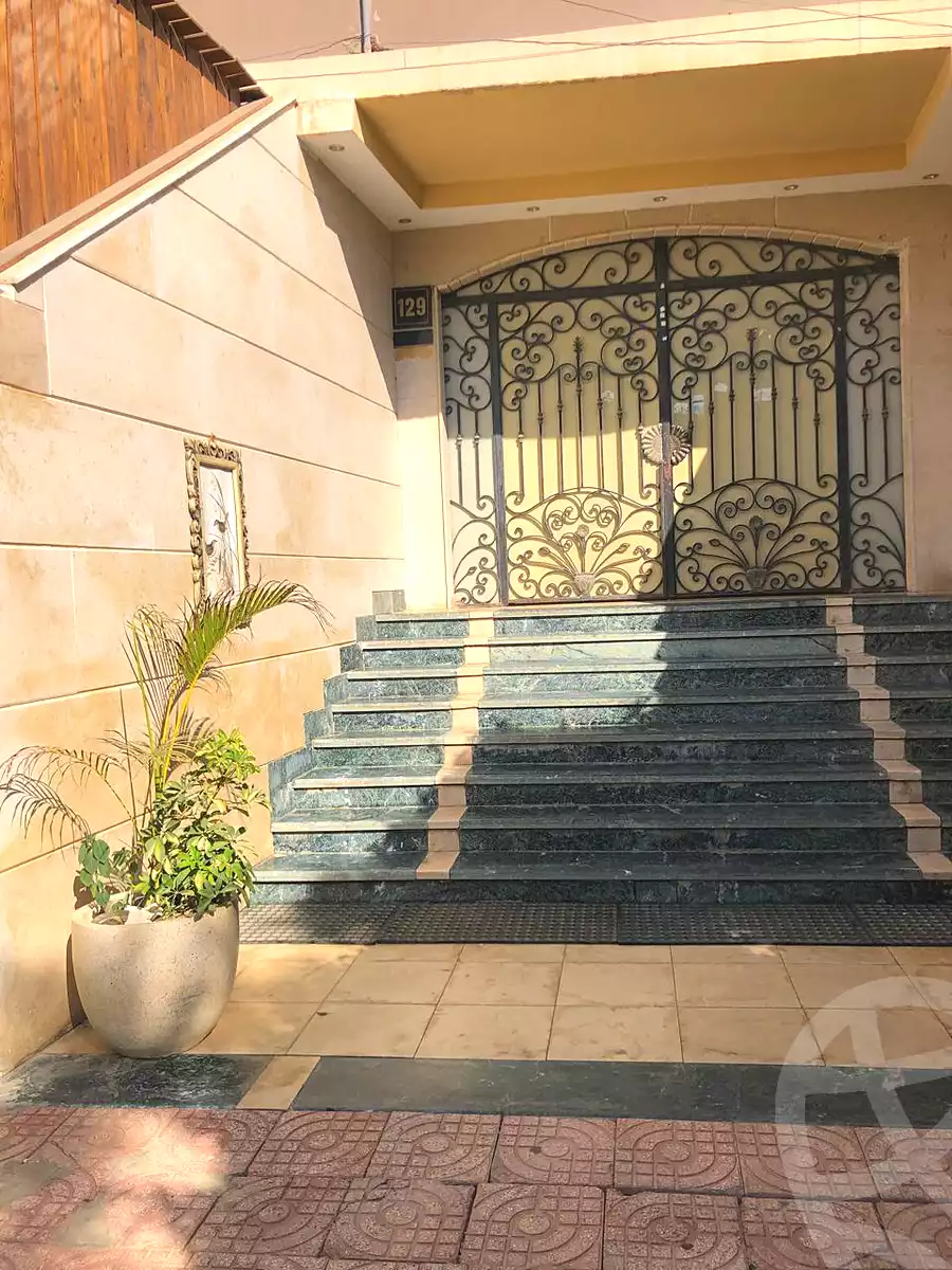 https://aqarmap.com.eg/ar/listing/7236294-for-rent-cairo-el-sheikh-zayed-city-el-hay-elsabeaa-lhy-lsb