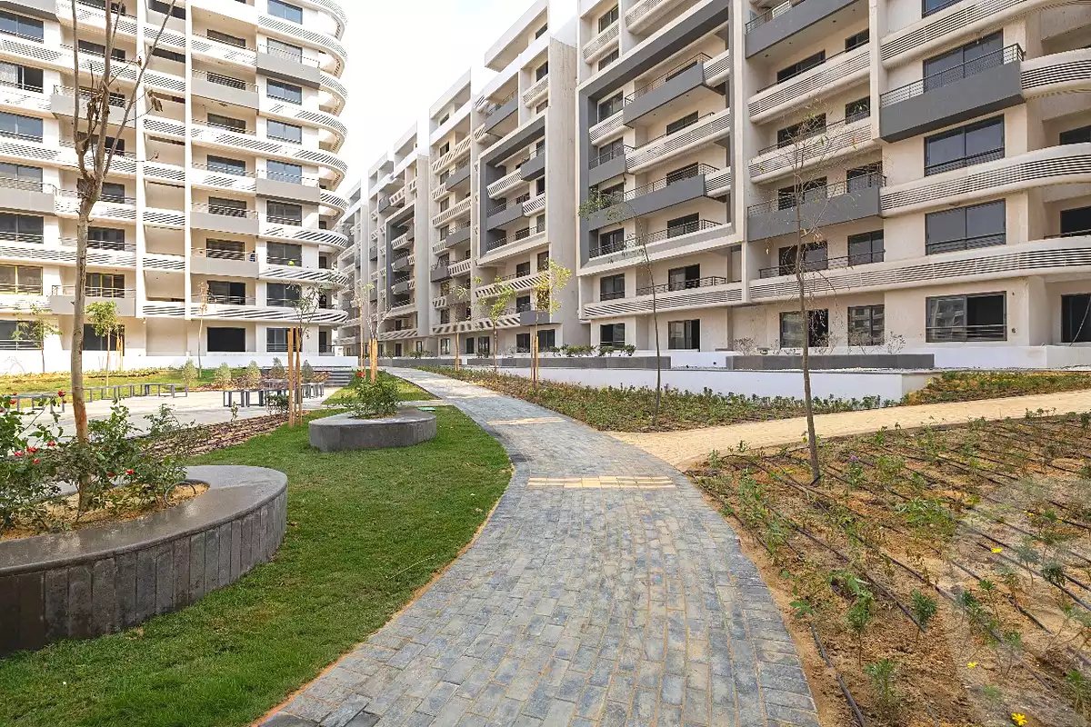 https://aqarmap.com.eg/ar/listing/7236462-for-sale-cairo-new-administrative-capital-r7-bwrdwwk