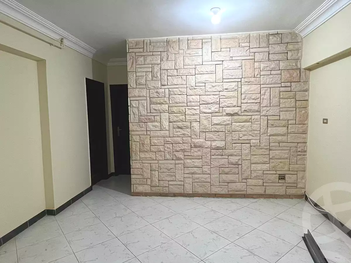 https://aqarmap.com.eg/ar/listing/7236588-for-rent-cairo-6th-of-october-el-ahyaa-neighborhood-4th-neighbourhood-1