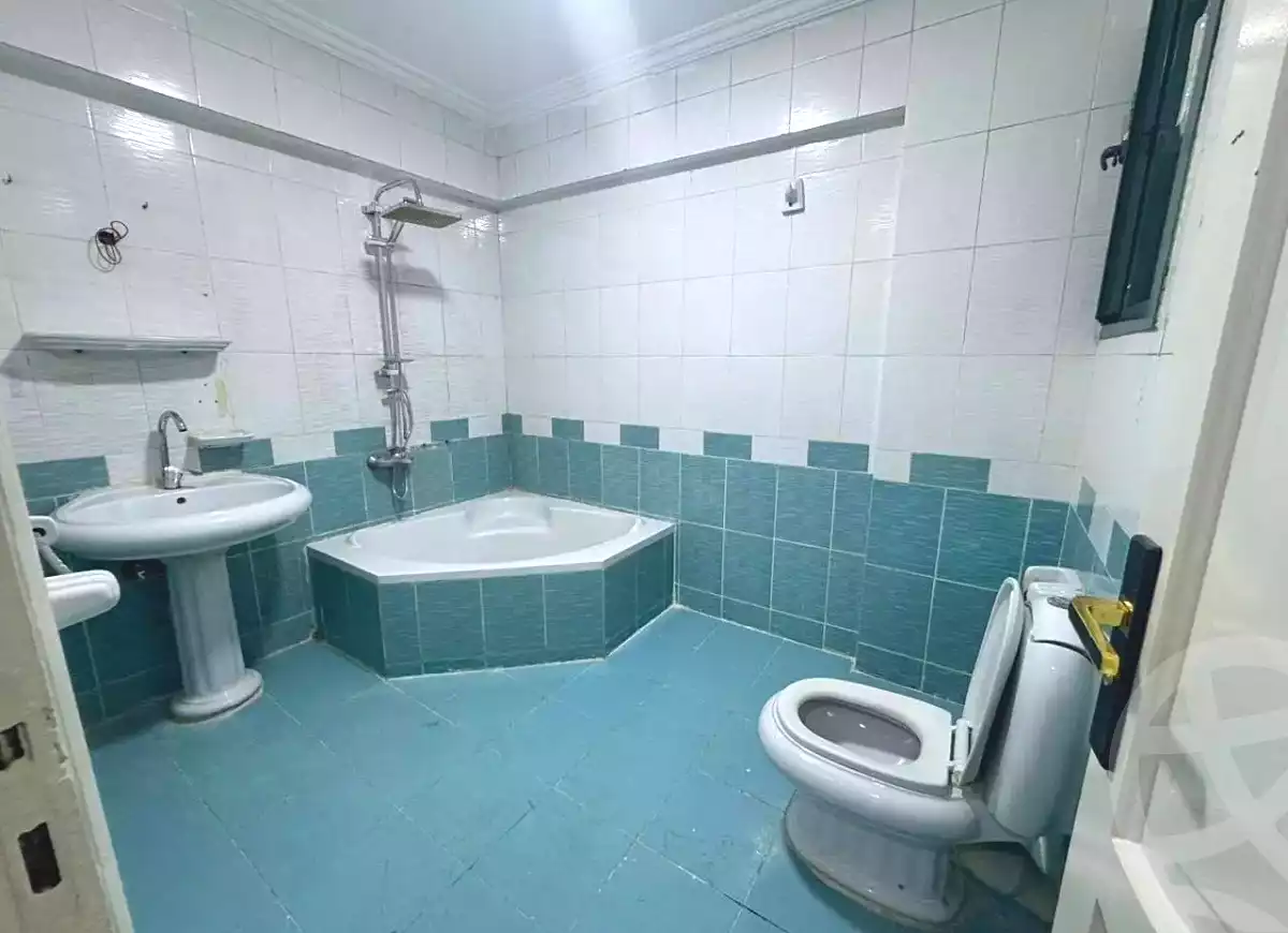 https://aqarmap.com.eg/en/listing/7236670-for-sale-alexandria-el-asafra-l-sfr-bhry