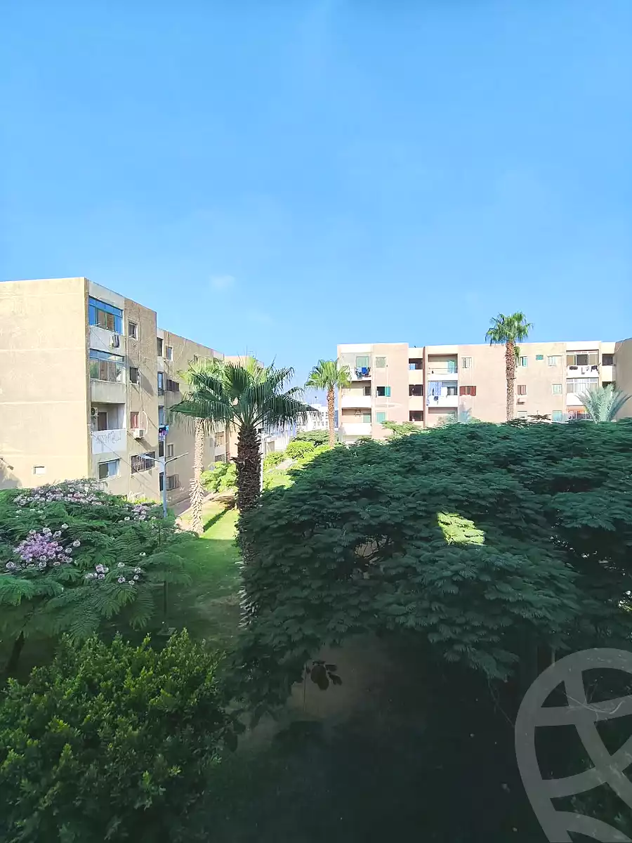https://aqarmap.com.eg/en/listing/7236726-for-sale-cairo-el-sheikh-zayed-city-el-hay-elthaleth-lhy-lthlth