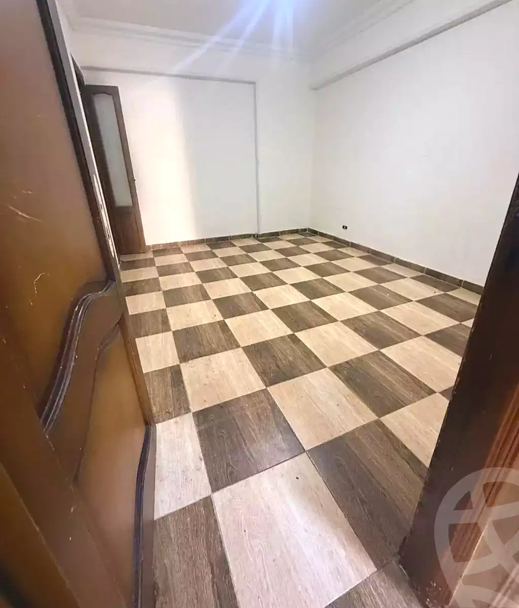 https://aqarmap.com.eg/en/listing/7236741-for-sale-alexandria-sydy-bshr-sydy-bshr-bhry-shr-mhmwd-l-yswy