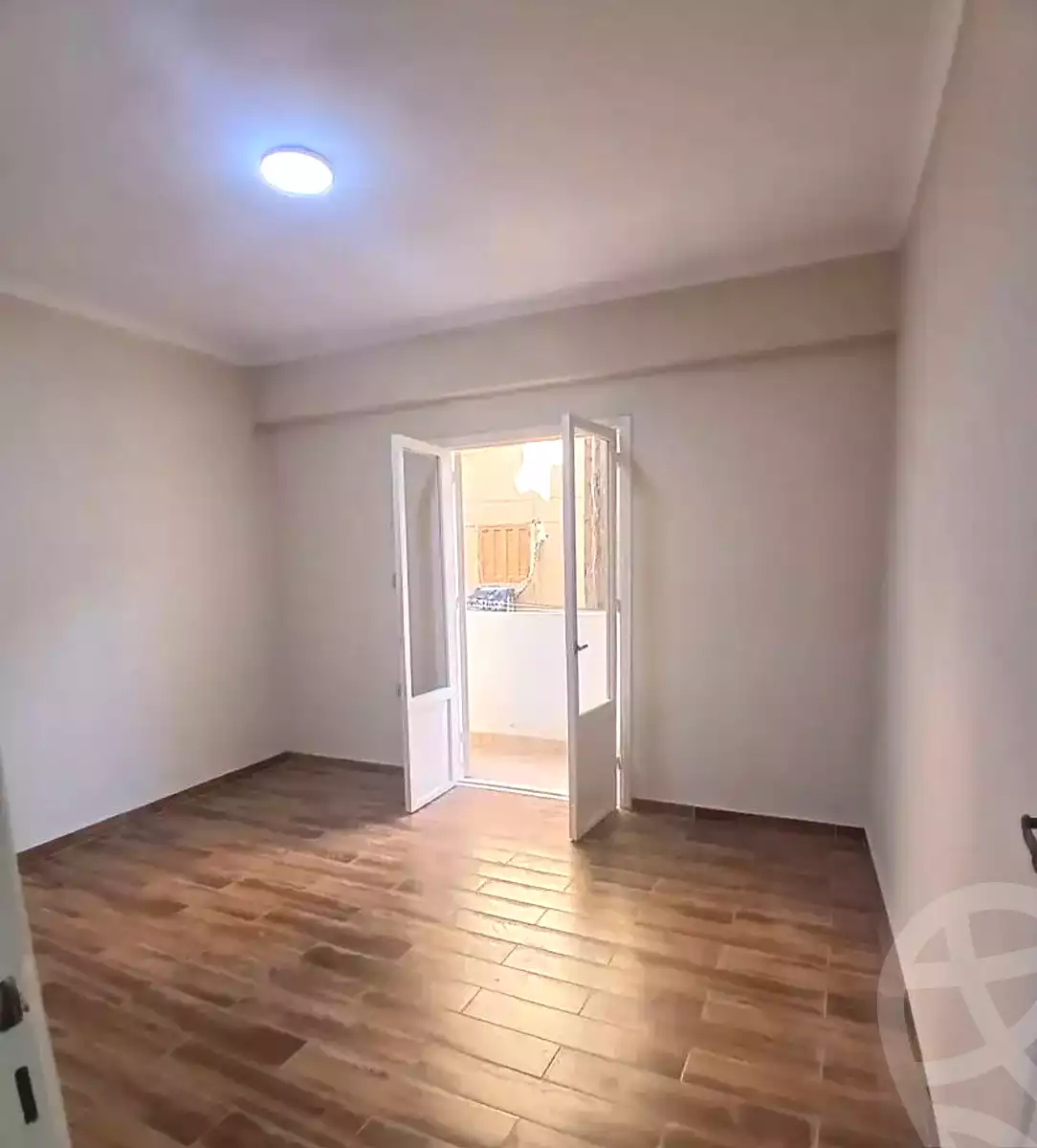 https://aqarmap.com.eg/ar/listing/7236819-for-sale-alexandria-el-asafra-ahmed-tiesser-st