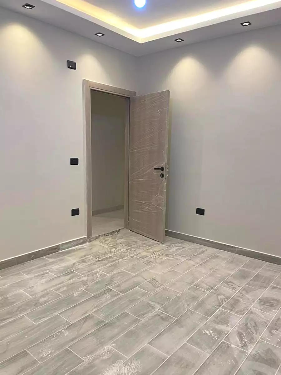 https://aqarmap.com.eg/ar/listing/7236922-for-sale-cairo-el-sheikh-zayed-city-el-hay-elsades-ashaer
