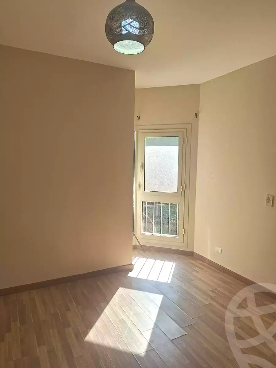 https://aqarmap.com.eg/ar/listing/7236991-for-rent-cairo-el-sheikh-zayed-city-compounds-dh-drys