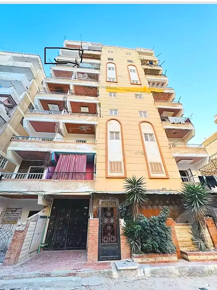 https://aqarmap.com.eg/ar/listing/7237227-for-sale-alexandria-al-agamy-shataa-el-nakheel