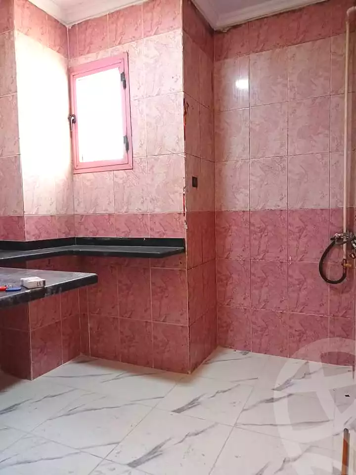 https://aqarmap.com.eg/ar/listing/7237264-for-sale-alexandria-sydy-bshr-sydy-bshr-bhry-mohamed-el-srafi-st.