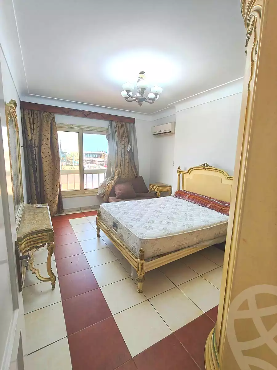 https://aqarmap.com.eg/ar/listing/7237309-for-sale-alexandria-el-asafra-l-sfr-bhry-el-geish-rd