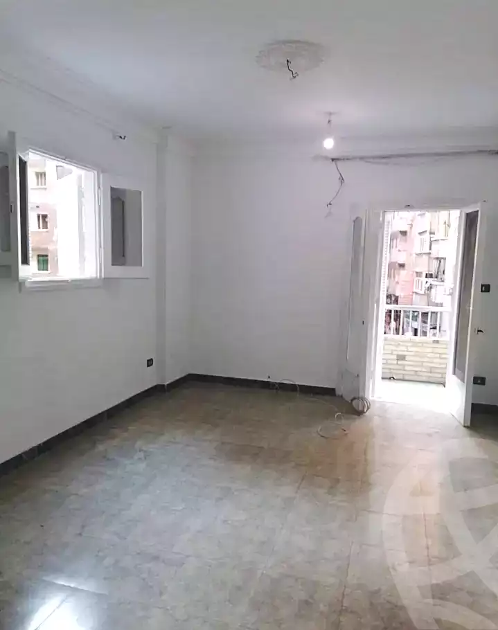 https://aqarmap.com.eg/ar/listing/7237440-for-rent-alexandria-miami-shr-jml-bd-lnsr