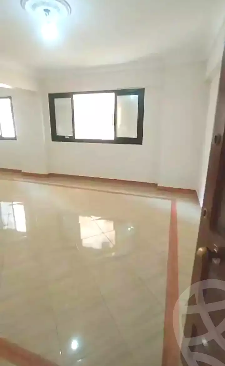https://aqarmap.com.eg/ar/listing/7237478-for-rent-alexandria-smouha