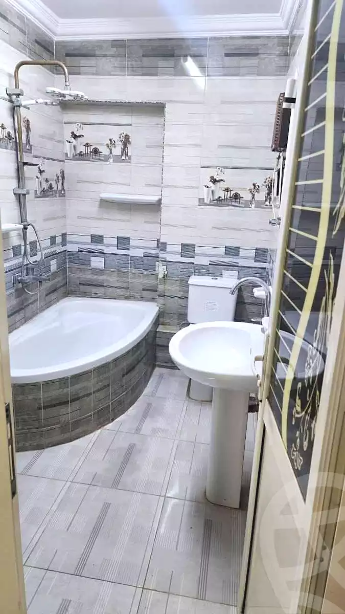 https://aqarmap.com.eg/en/listing/7235862-for-sale-cairo-elnozha-Streettt-27