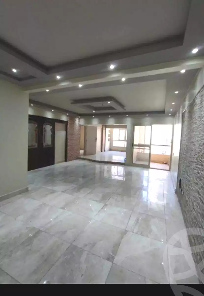 https://aqarmap.com.eg/ar/listing/7235850-for-rent-alexandria-moharram-bey