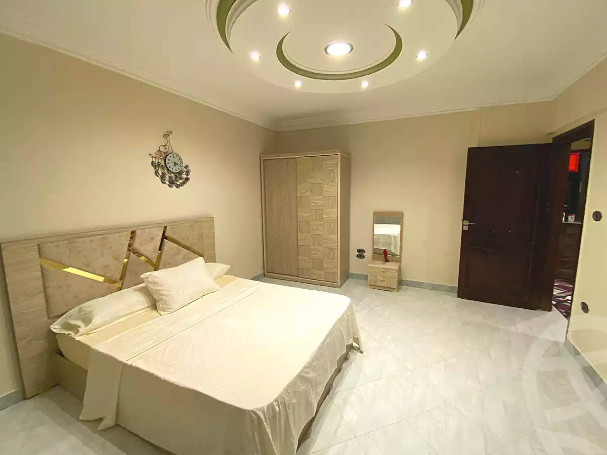 https://aqarmap.com.eg/ar/listing/7237780-for-rent-cairo-6th-of-october-el-ahyaa-neighborhood-4th-neighbourhood-2