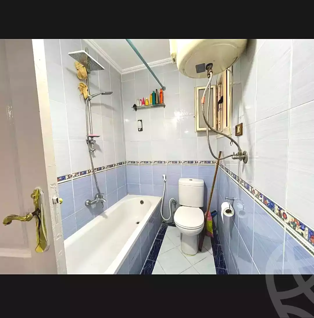 https://aqarmap.com.eg/en/listing/7235788-for-sale-alexandria-ganaklis-shr-bw-qyr-tryq-lhry