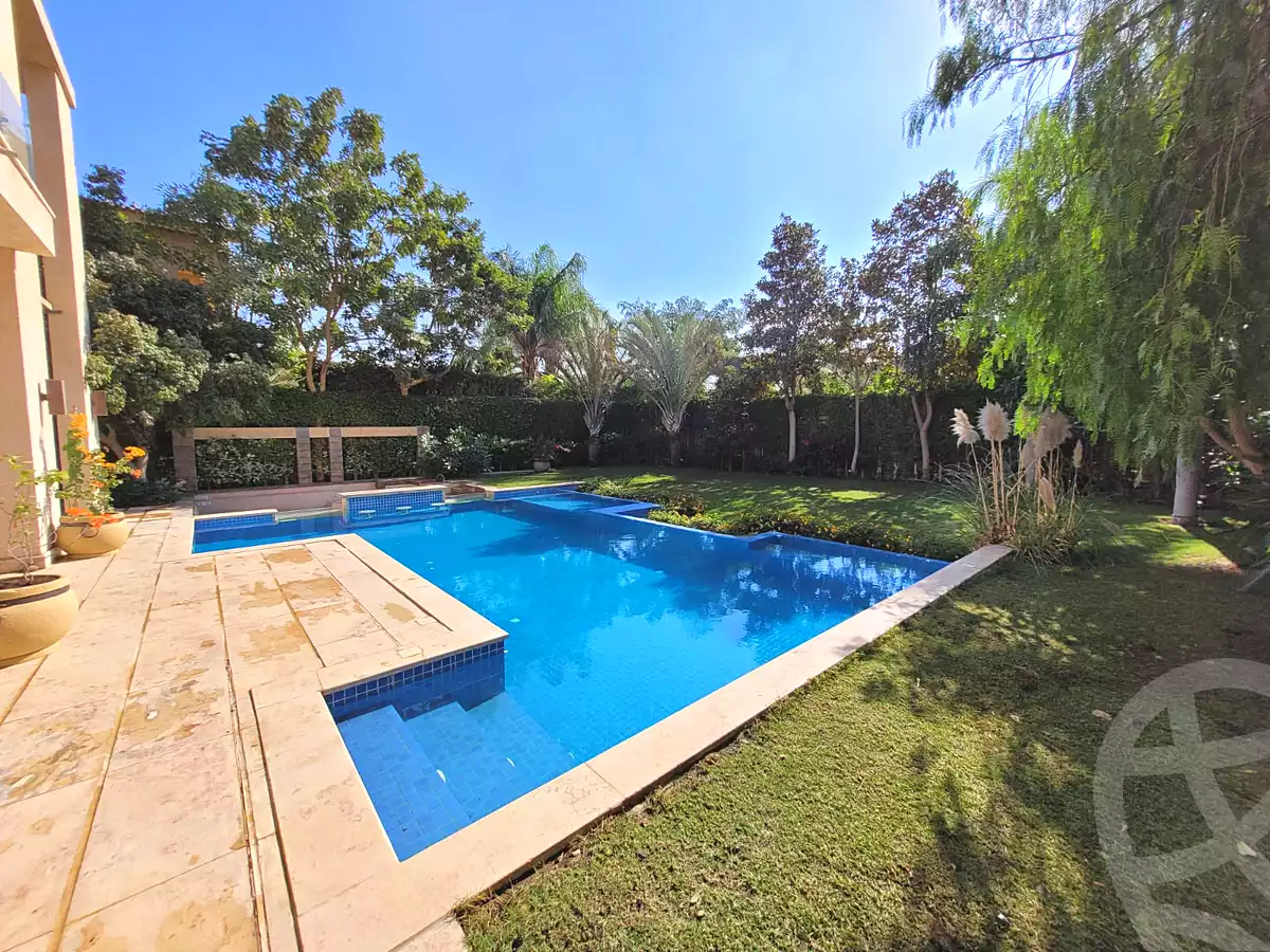 https://aqarmap.com.eg/ar/listing/7238068-for-sale-cairo-el-sheikh-zayed-city-compounds-kmbwnd-ljry-swdyk