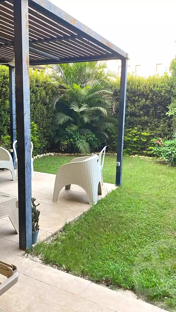 https://aqarmap.com.eg/ar/listing/7238082-for-sale-cairo-el-sheikh-zayed-city-compounds-kmbwnd-wyst-twn-swdyk