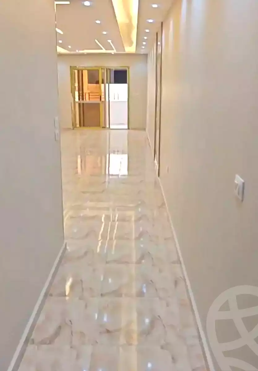https://aqarmap.com.eg/en/listing/7235778-for-sale-cairo-helwan-hadayek-helwan-el-eshrein-st