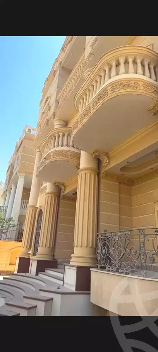 https://aqarmap.com.eg/ar/listing/7238215-for-sale-cairo-new-cairo-south-investors-al-gezira-st