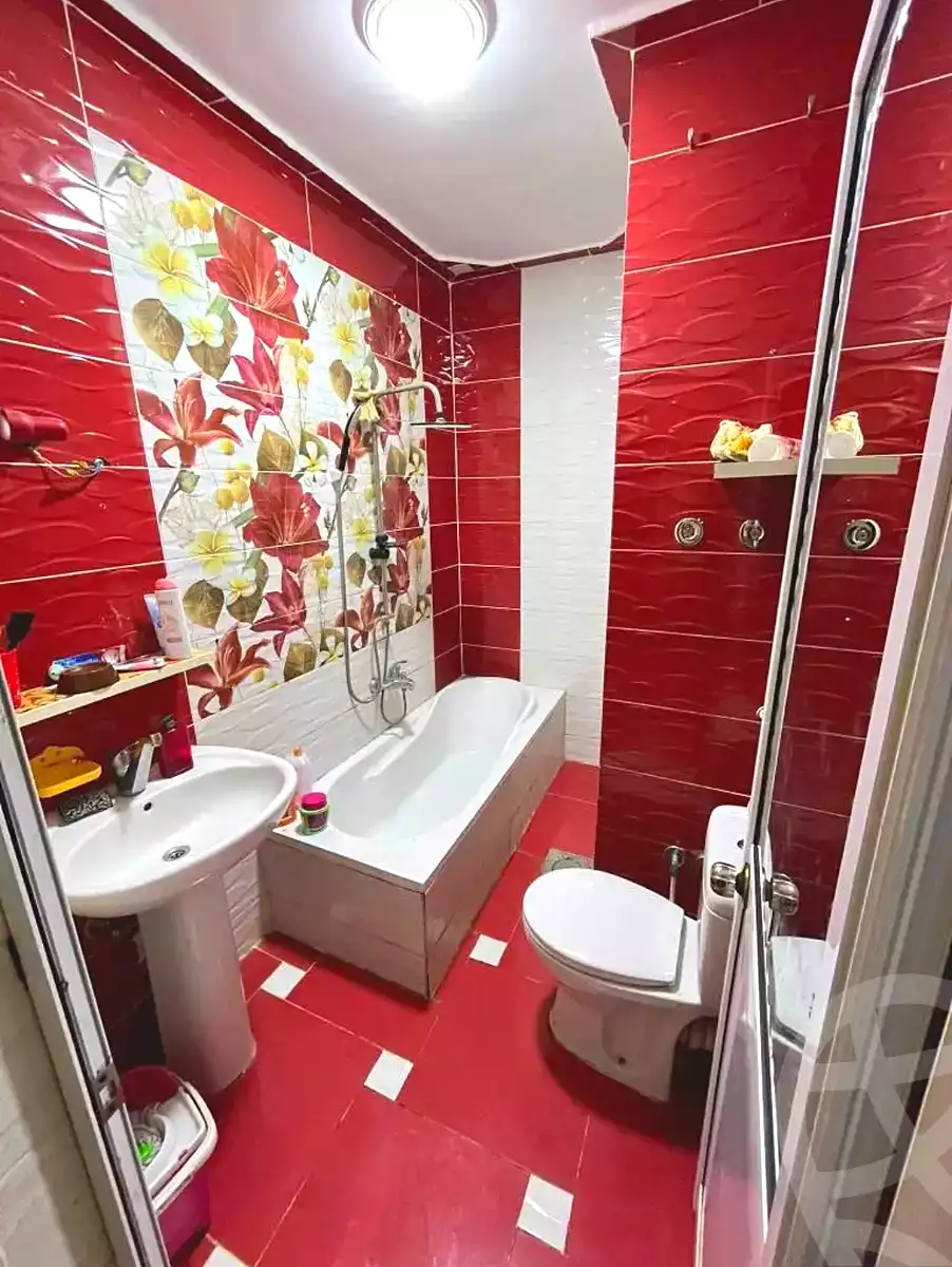 https://aqarmap.com.eg/ar/listing/7238457-for-sale-alexandria-al-agamy-lbytsh-shahr-al-assal-st