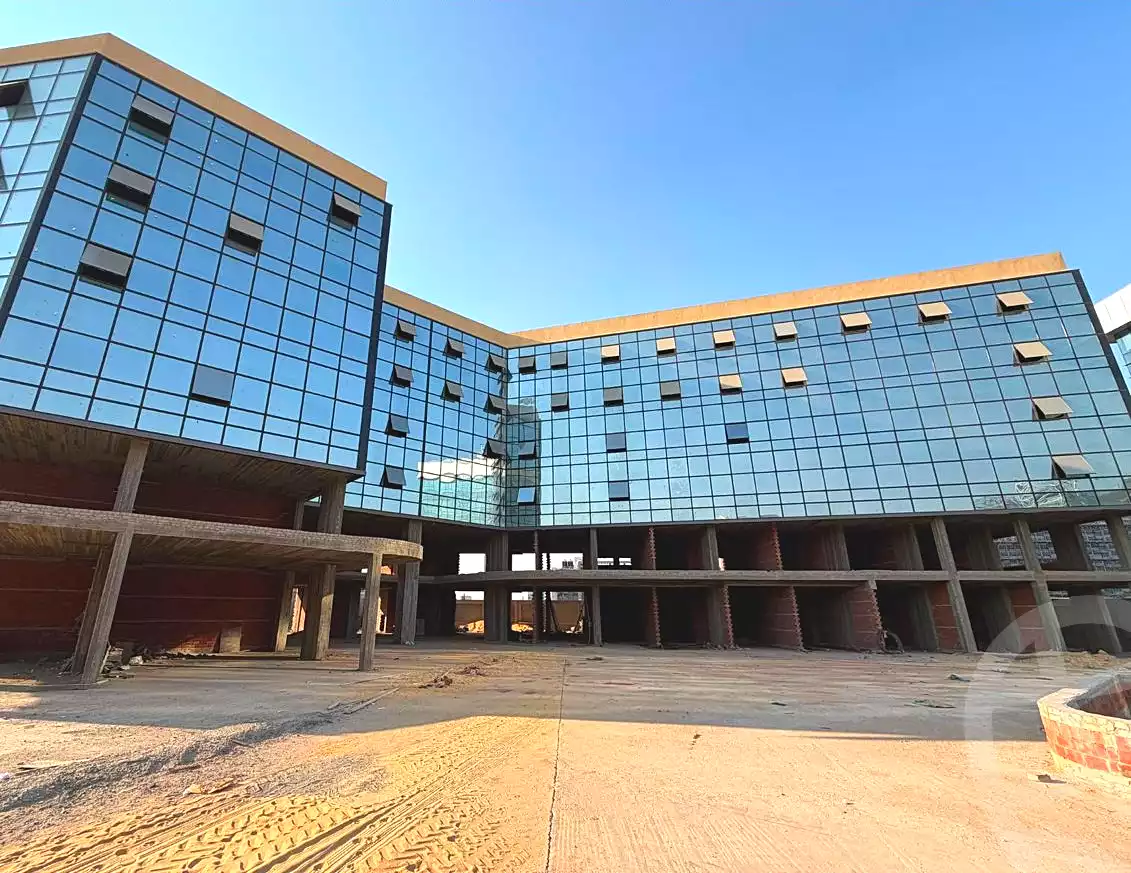 https://aqarmap.com.eg/en/listing/7238533-for-sale-cairo-new-cairo-compounds-dh-fynyw-mwl