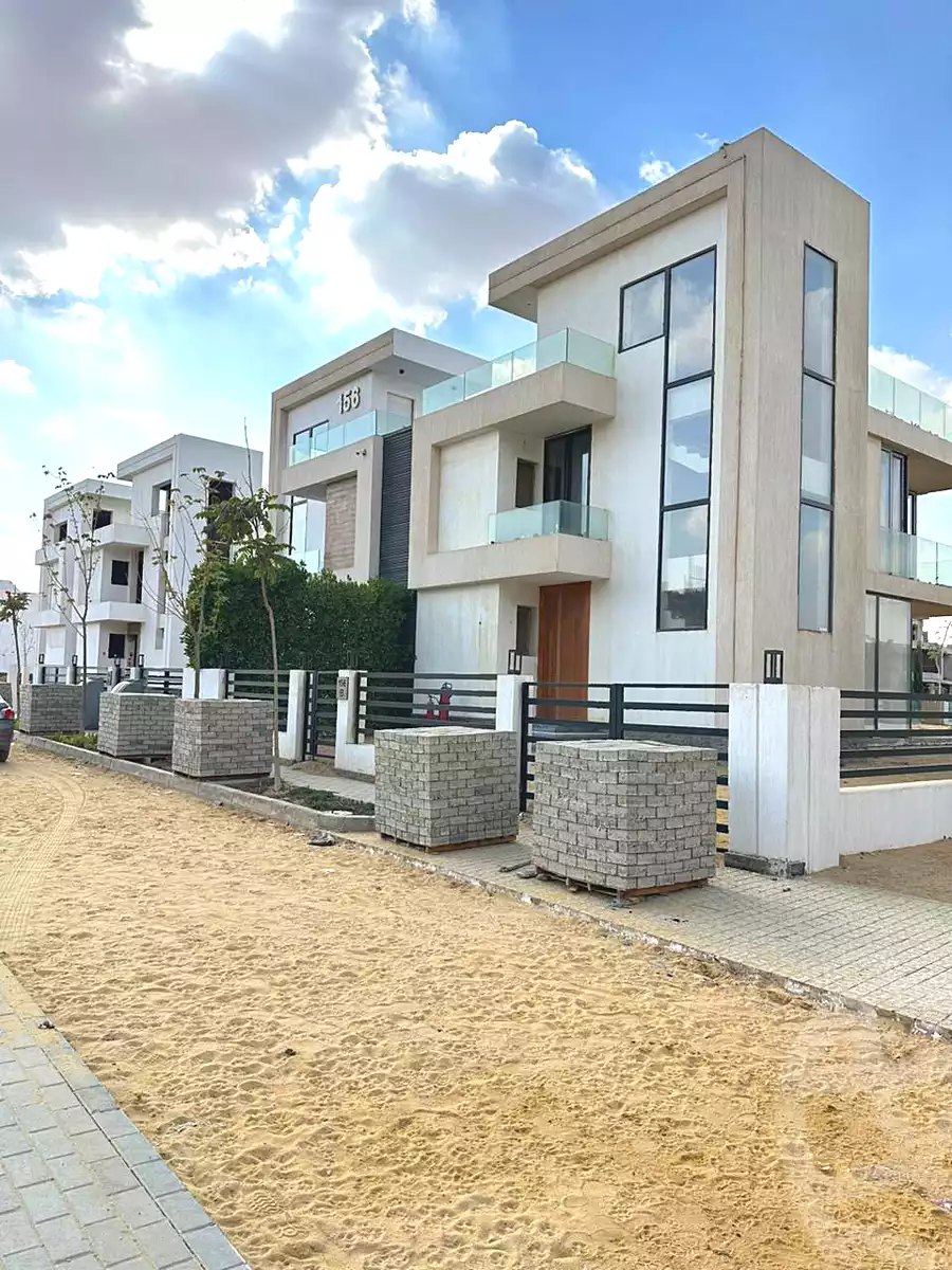 https://aqarmap.com.eg/en/listing/7238763-for-sale-cairo-new-cairo-lmstqbl-syty-compounds-nyoum-arab-development