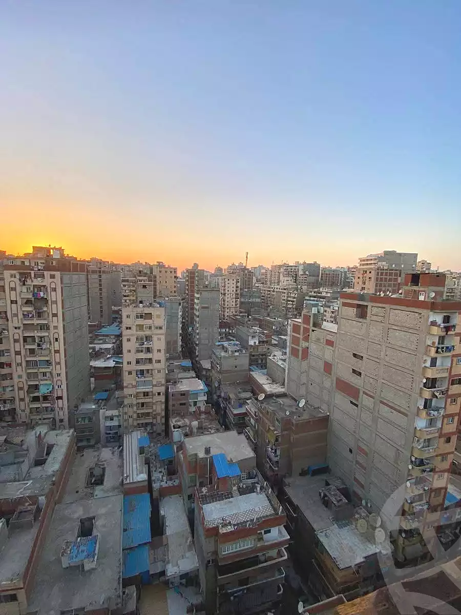 https://aqarmap.com.eg/ar/listing/7238799-for-sale-alexandria-sydy-bshr-sydy-bshr-bhry-khalil-hamada-st