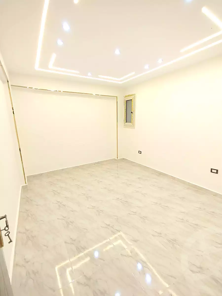 https://aqarmap.com.eg/ar/listing/7239044-for-sale-alexandria-lsywf-el-falki