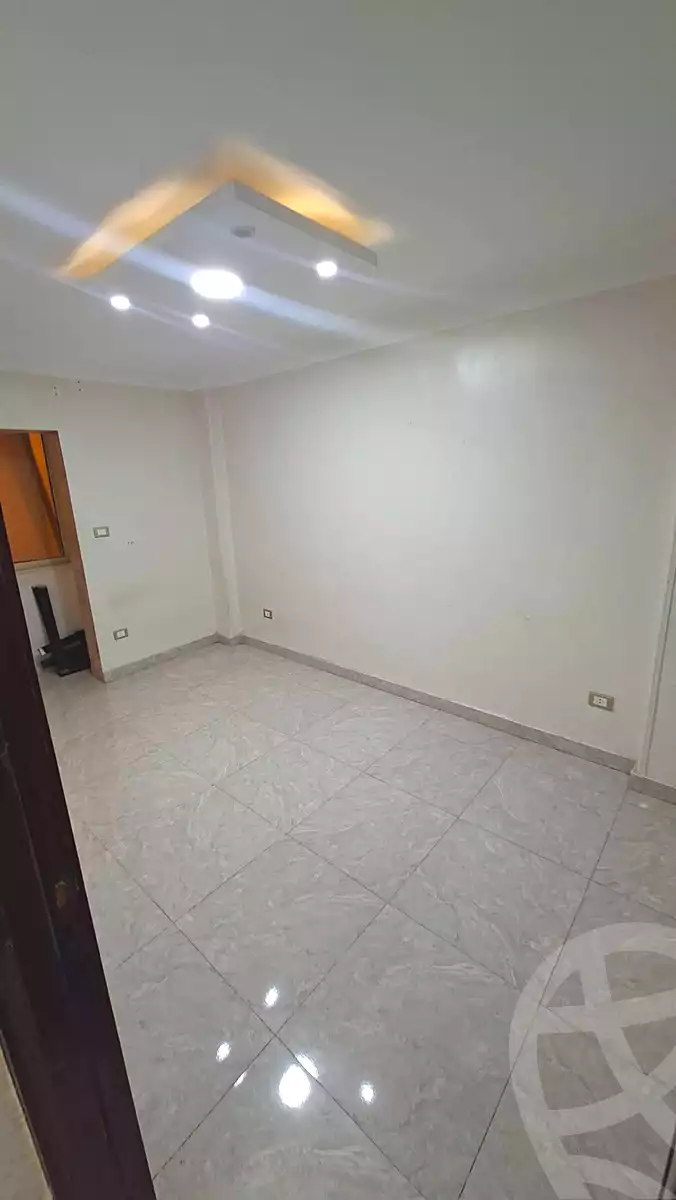 https://aqarmap.com.eg/ar/listing/7239149-for-rent-alexandria-bahray-el-anfoshy-al-shamrali-st