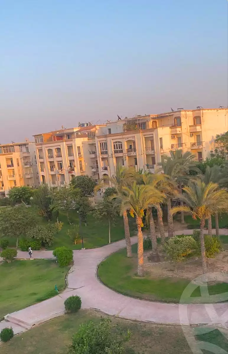 https://aqarmap.com.eg/ar/listing/7239259-for-sale-cairo-el-sheikh-zayed-city-compounds-hadayek-el-mohandiseen