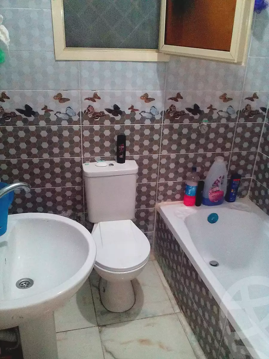 https://aqarmap.com.eg/ar/listing/7239813-for-sale-alexandria-al-agamy-lbytsh-el-hanafeya-st