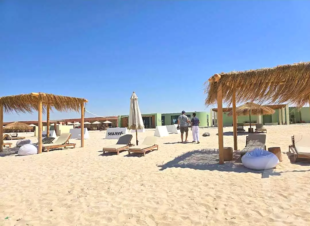 https://aqarmap.com.eg/ar/listing/7240173-for-sale-north-coast-resorts-seazen-al-qamzi