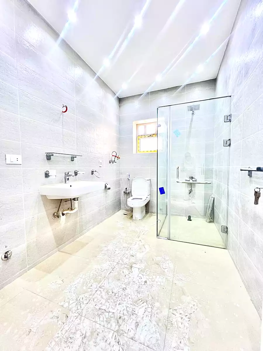 https://aqarmap.com.eg/ar/listing/7240364-for-sale-cairo-new-cairo-first-settlement-mhwr-mstfy-kml